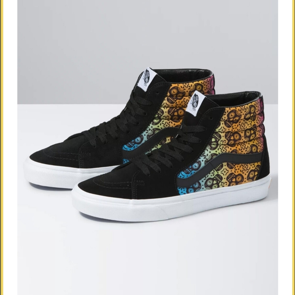Street Chic VANS Sk8-Hi Shoes - Picture 3 of 9